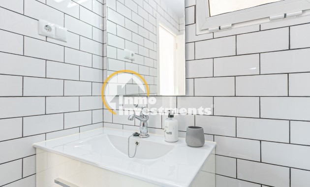 Reventa - Chalet adosado - Torrevieja - Torretas