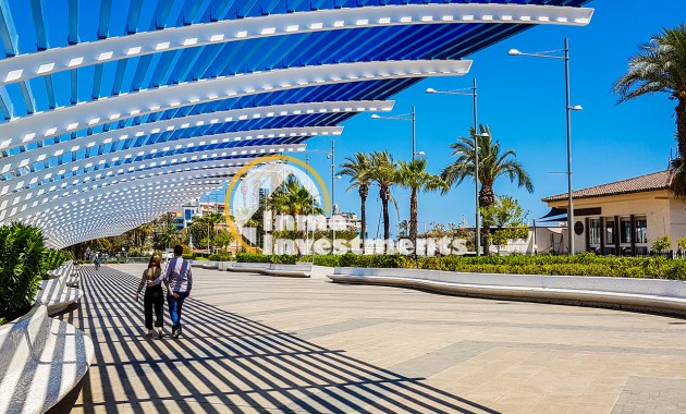 Reventa - Chalet adosado - Torrevieja - Torretas