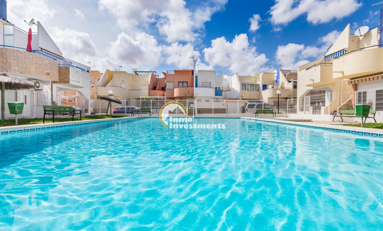 Reventa - Chalet adosado - Torrevieja - Torretas