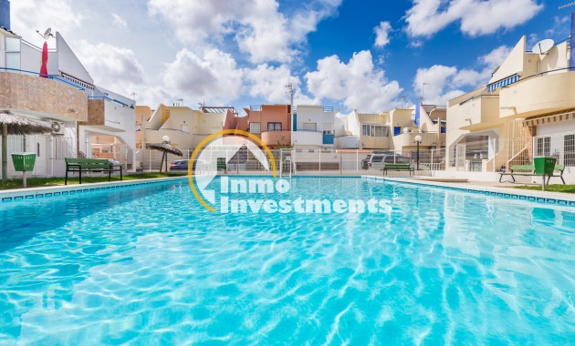 Reventa - Chalet adosado - Torrevieja - Torretas