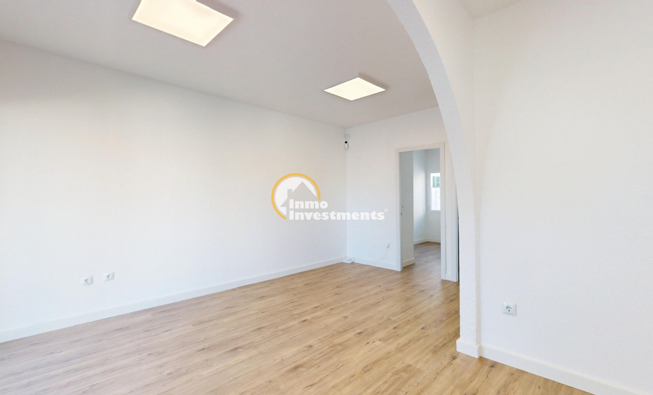 Reventa - Bungalow - Villamartin - Blue Lagoon