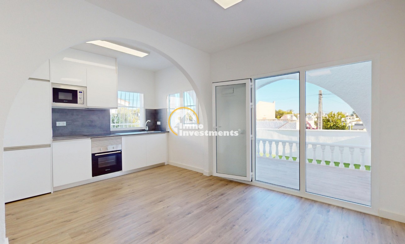 Reventa - Bungalow - Villamartin - Blue Lagoon