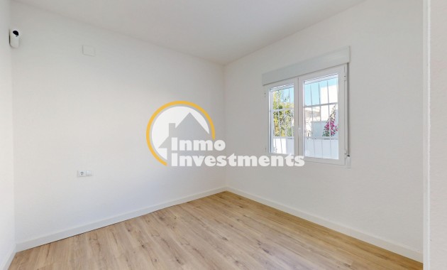 Reventa - Bungalow - Villamartin - Blue Lagoon