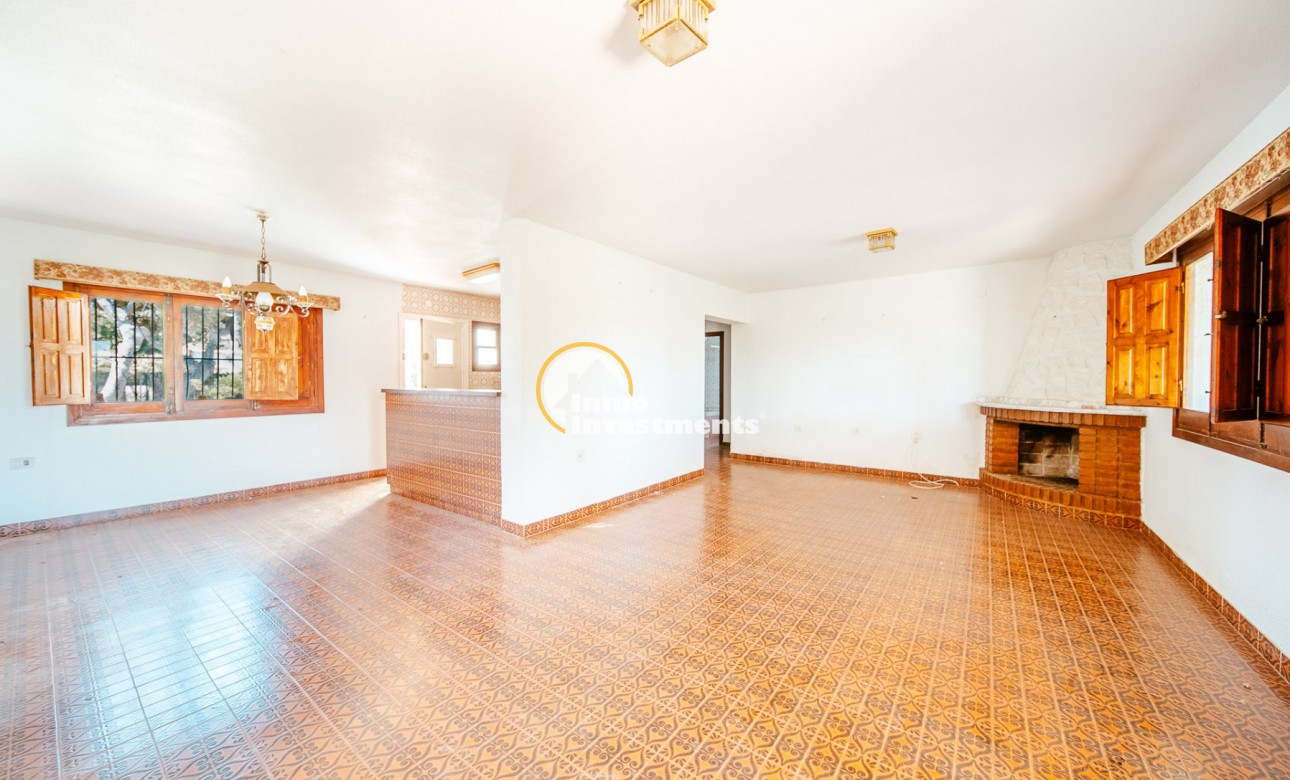 Resale - Villa - Playa Flamenca - Beachside