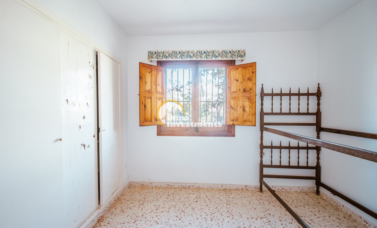 Resale - Villa - Playa Flamenca - Beachside