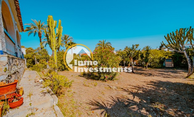 Resale - Villa - Playa Flamenca - Beachside