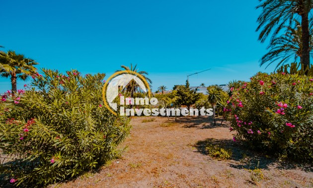 Resale - Villa - Playa Flamenca - Beachside