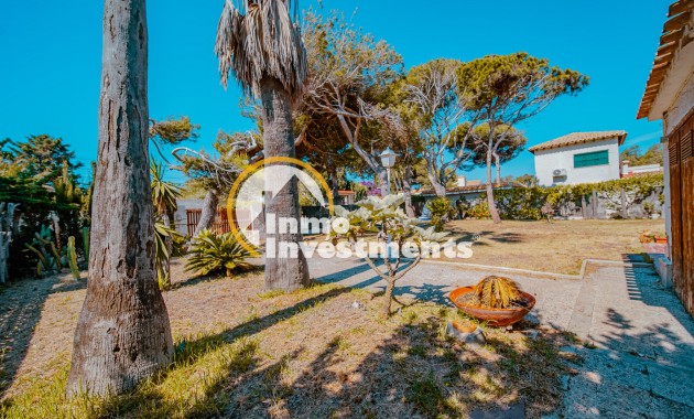 Resale - Villa - Playa Flamenca - Beachside
