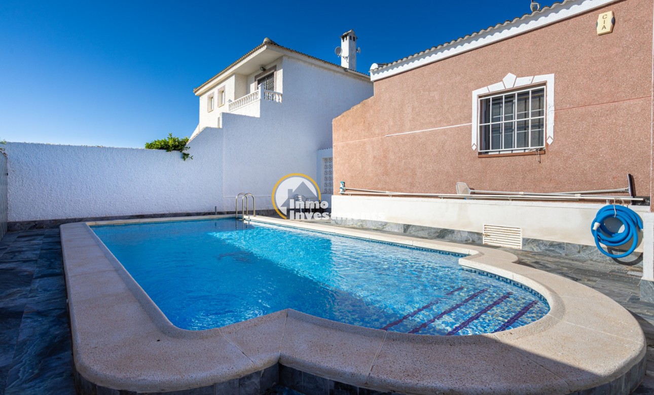 Bestaande bouw - Villa - Torrevieja - Urbanización San Luis