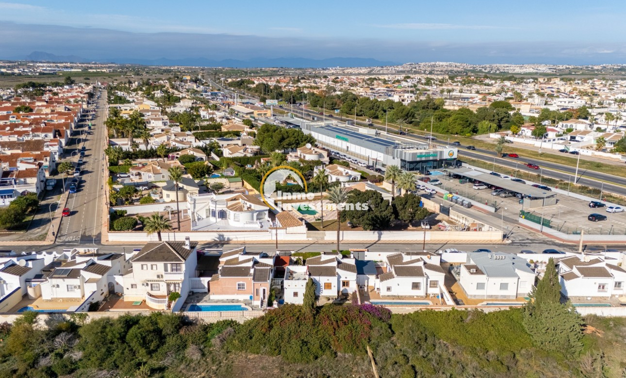 Bestaande bouw - Villa - Torrevieja - Urbanización San Luis