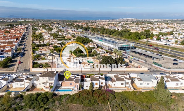 Bestaande bouw - Villa - Torrevieja - Urbanización San Luis