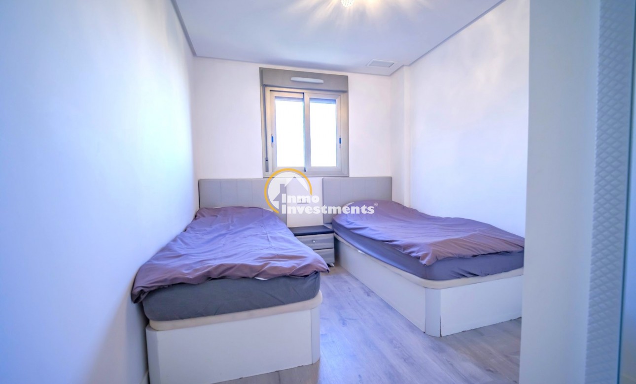 Resale - Apartment - Villamartin - Los Dolses