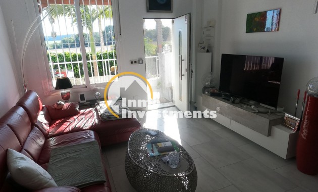 Resale - Villa - Algorfa - La Finca