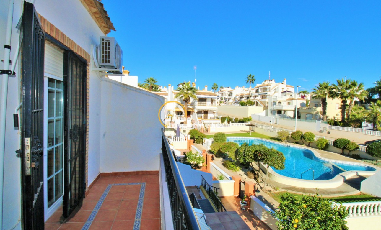 Gebrauchtimmobilien - Reihenhaus - Villamartin - Los Dolses