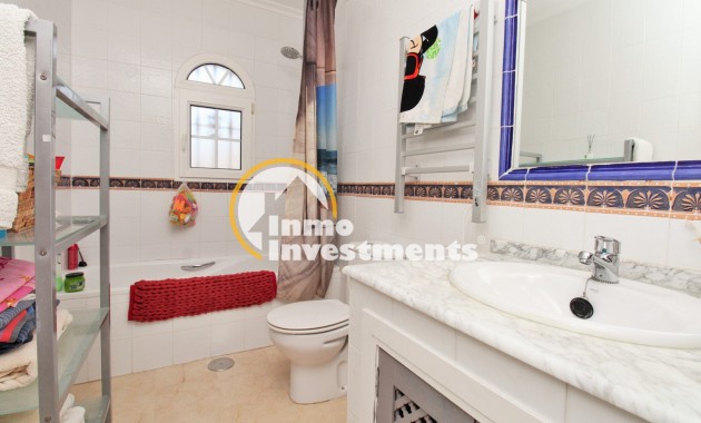 Gebrauchtimmobilien - Reihenhaus - Villamartin - Los Dolses