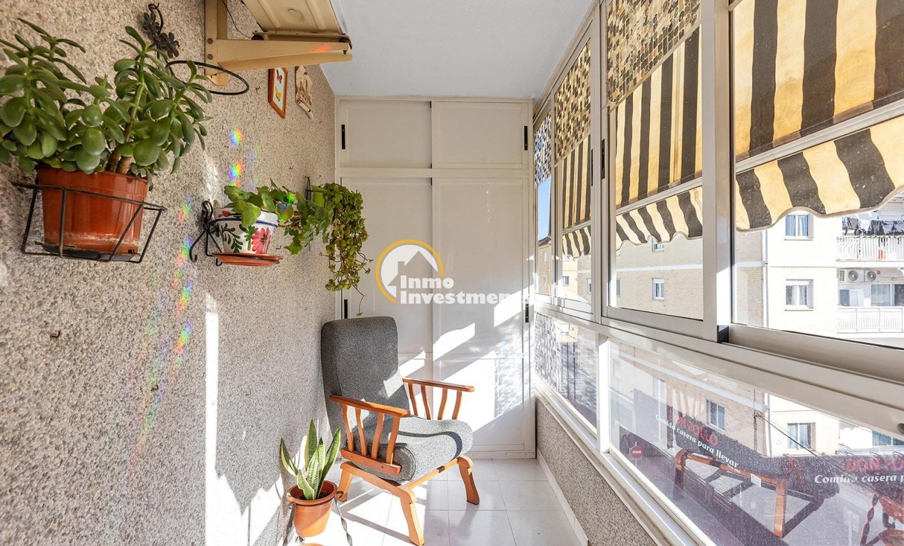 Gebrauchtimmobilien - Apartment - Torrevieja - Estacion de autobuses