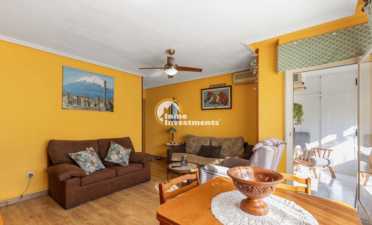 Gebrauchtimmobilien - Apartment - Torrevieja - Estacion de autobuses