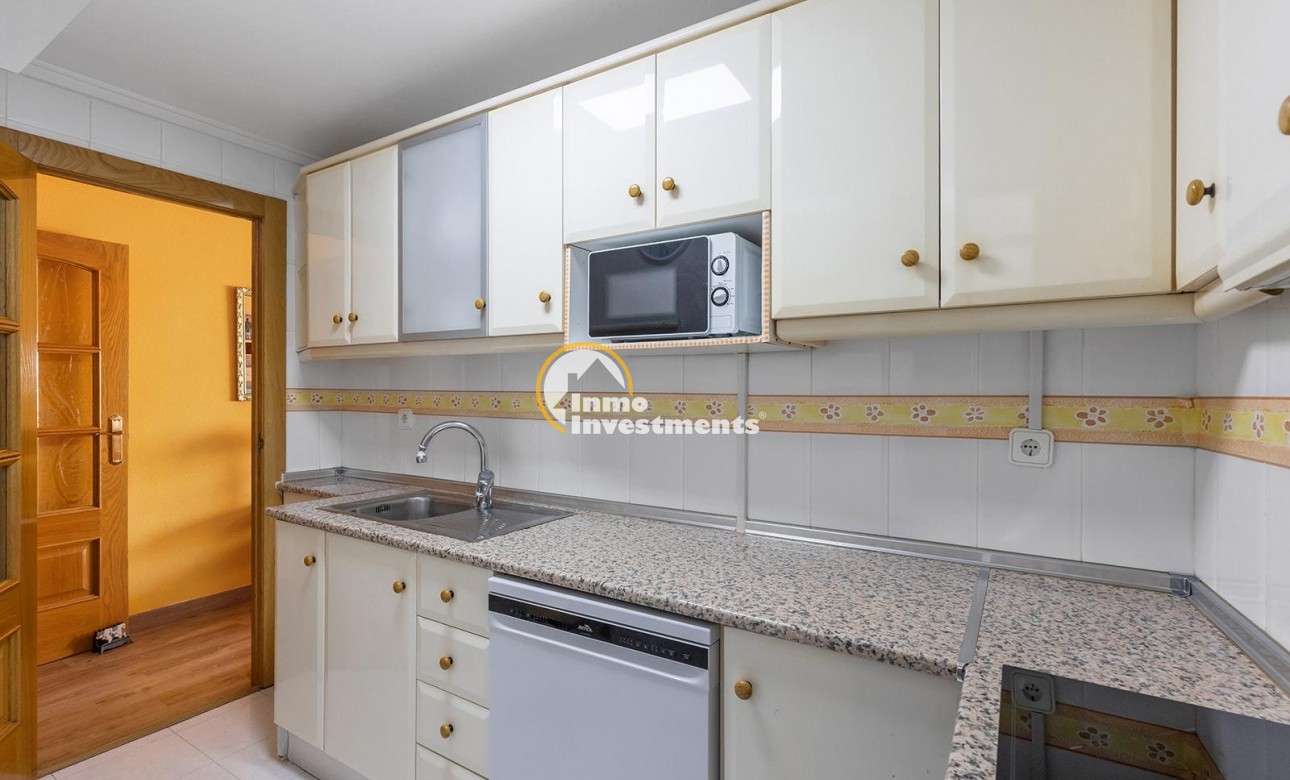 Gebrauchtimmobilien - Apartment - Torrevieja - Estacion de autobuses