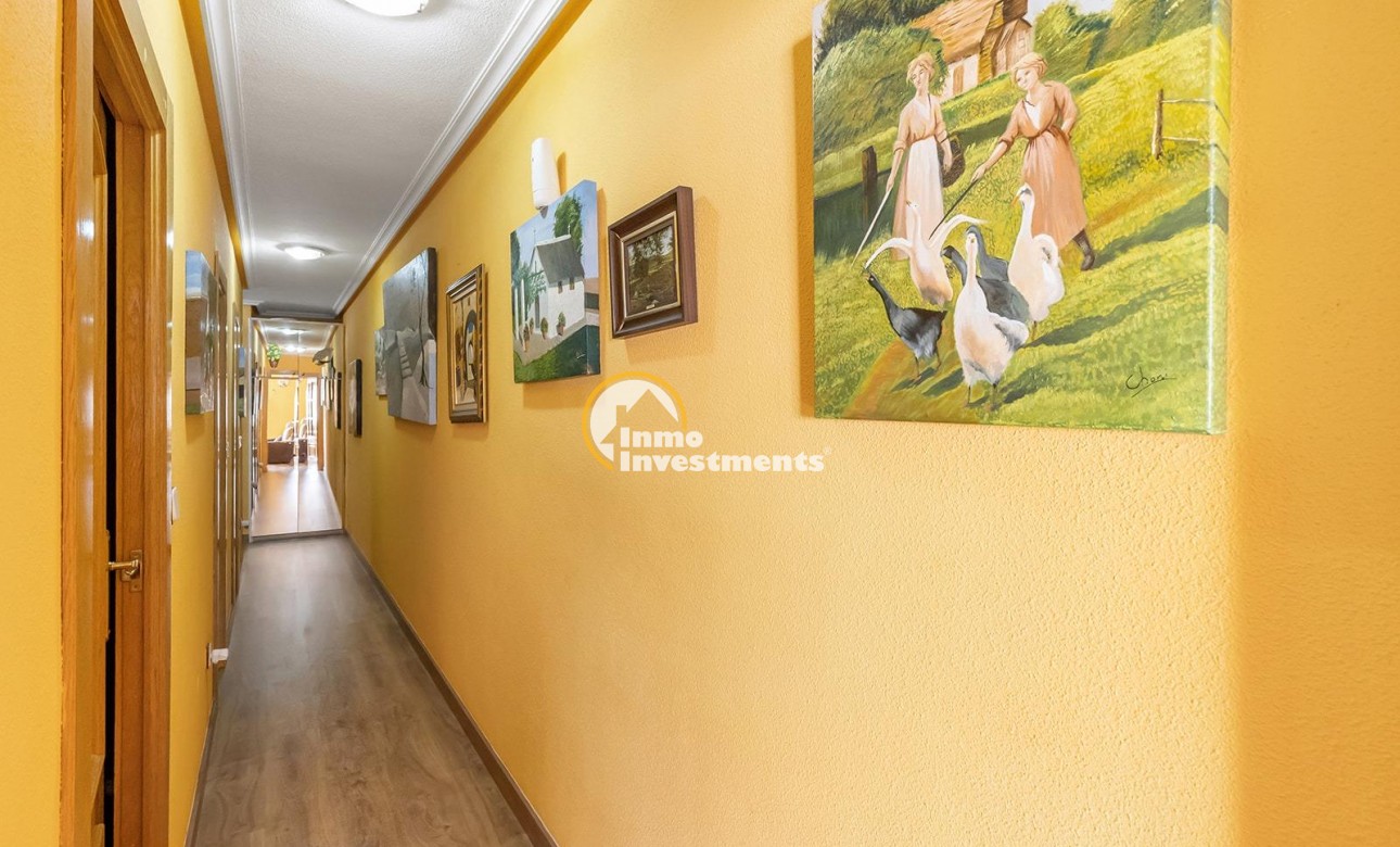 Gebrauchtimmobilien - Apartment - Torrevieja - Estacion de autobuses