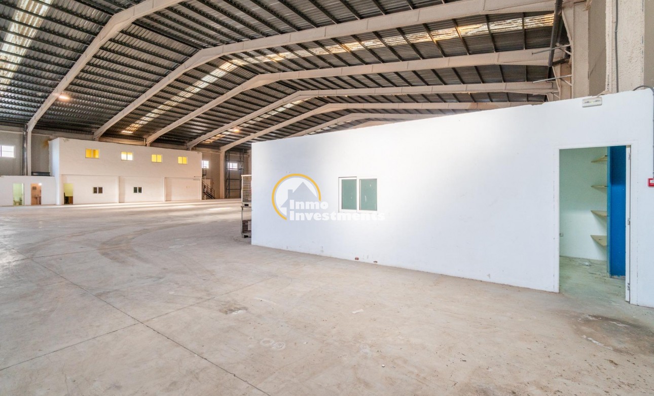Long term rental - Commercial - Pilar de la Horadada - Polígono industrial Cañada de Práez