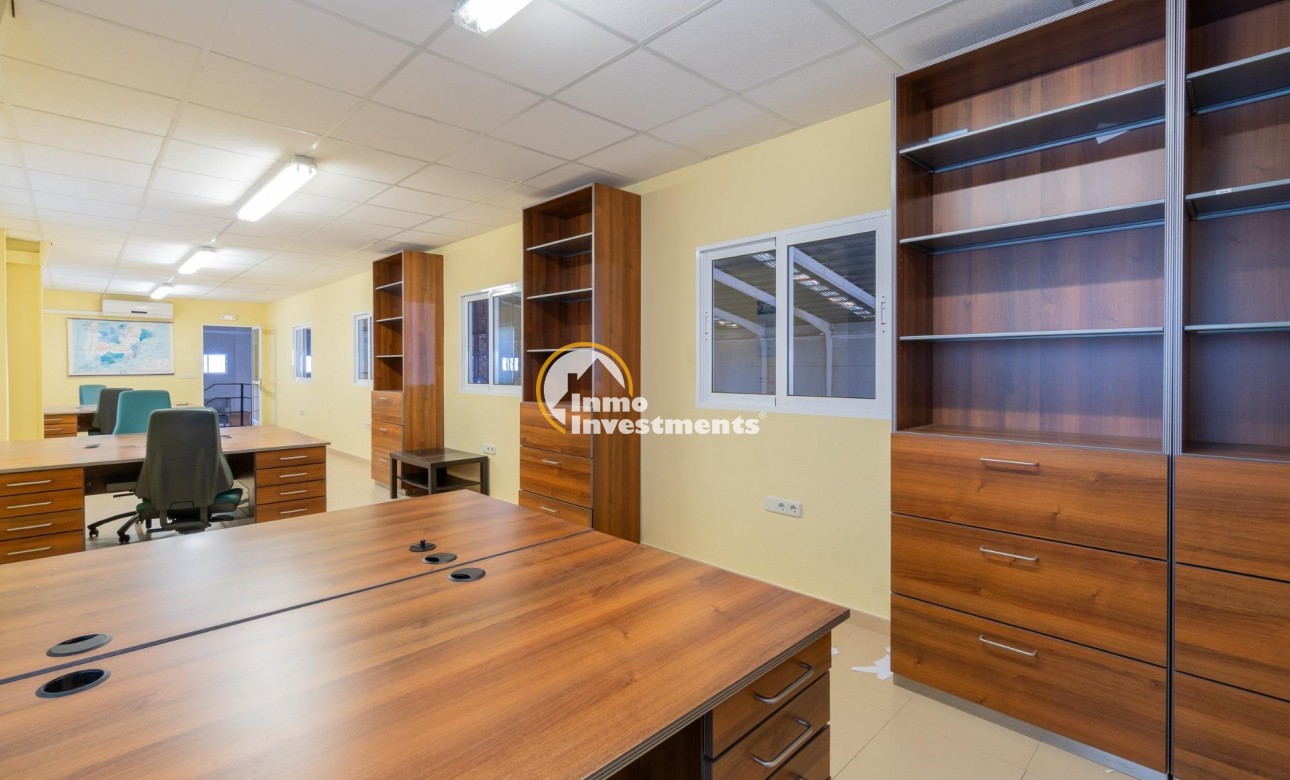 Long term rental - Commercial - Pilar de la Horadada - Polígono industrial Cañada de Práez