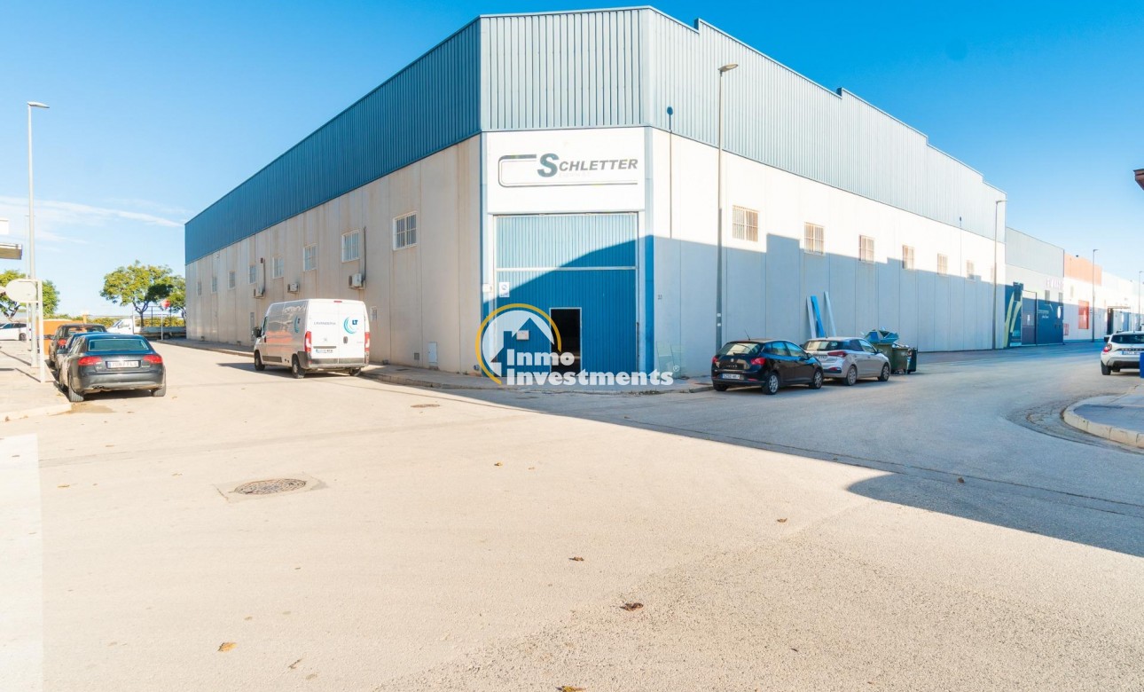 Long term rental - Commercial - Pilar de la Horadada - Polígono industrial Cañada de Práez