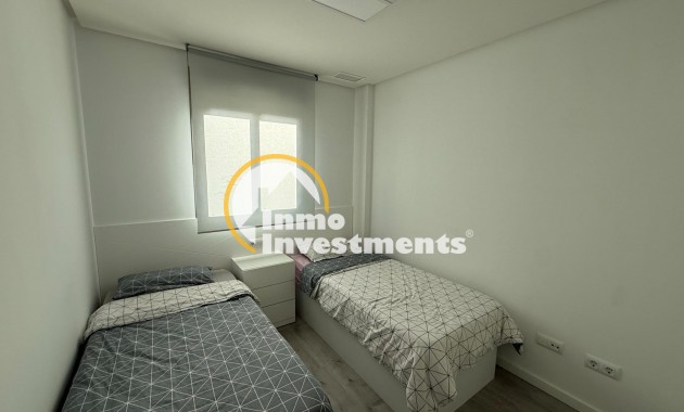 Resale - Apartment - Orihuela Costa - Los Dolses