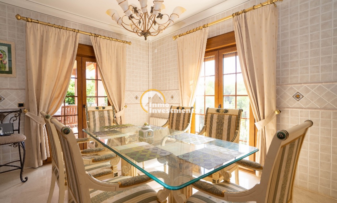 Resale - Villa - Campoamor - Campoamor beach