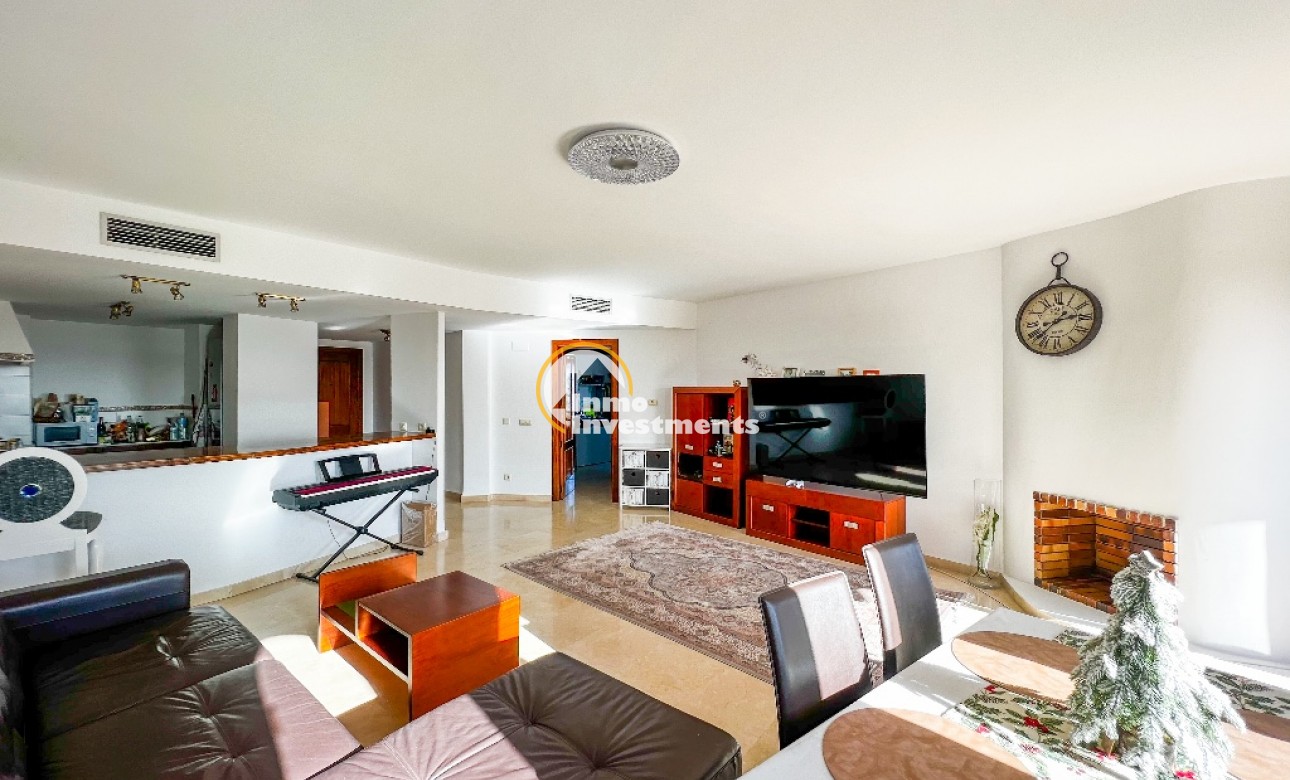 Resale - Apartment - Punta Prima - Beachside