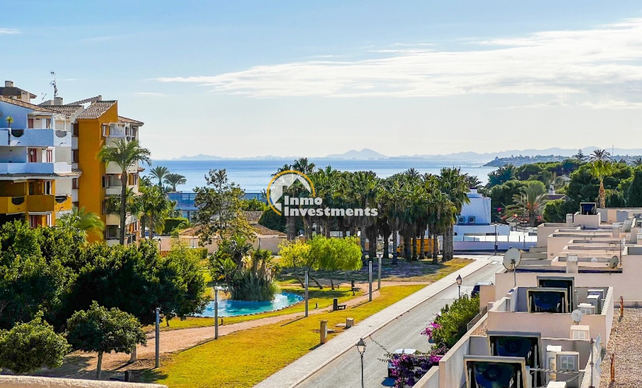 Resale - Apartment - Punta Prima - Beachside