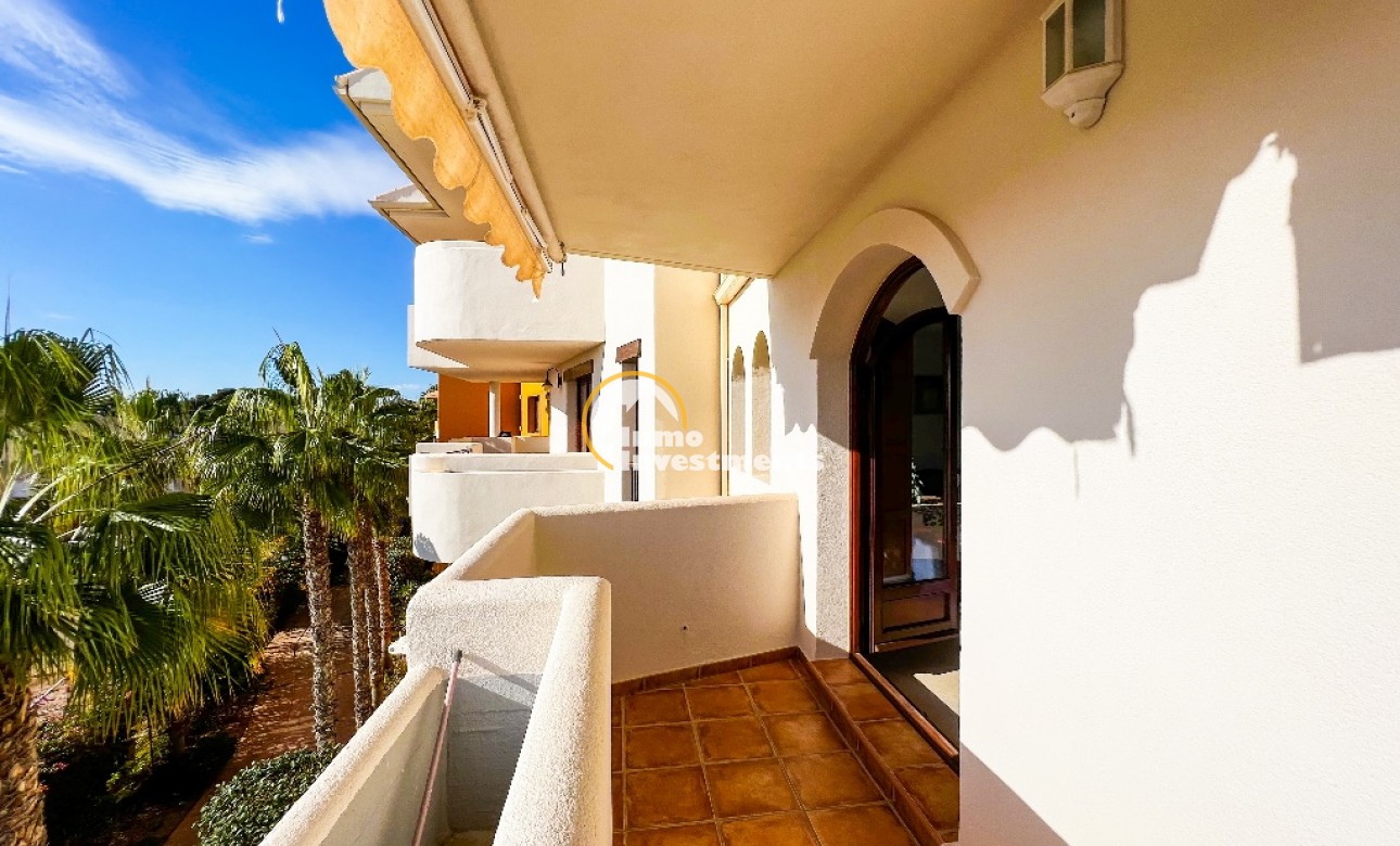 Resale - Apartment - Punta Prima - Beachside