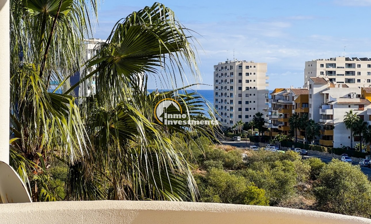 Resale - Apartment - Punta Prima - Beachside