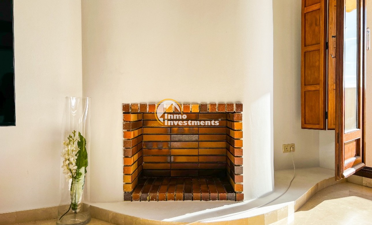 Resale - Apartment - Punta Prima - Beachside