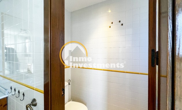 Resale - Apartment - Punta Prima - Beachside