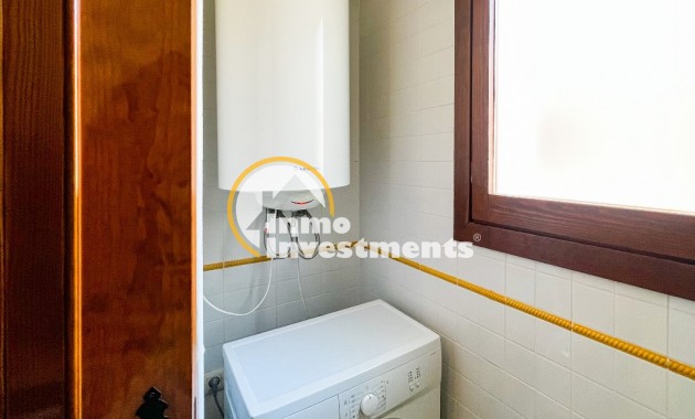 Resale - Apartment - Punta Prima - Beachside