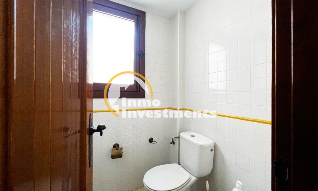 Resale - Apartment - Punta Prima - Beachside