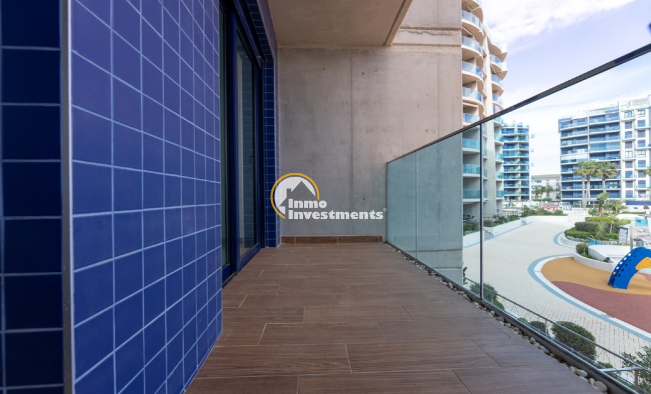 Resale - Apartment - Punta Prima - Beachside