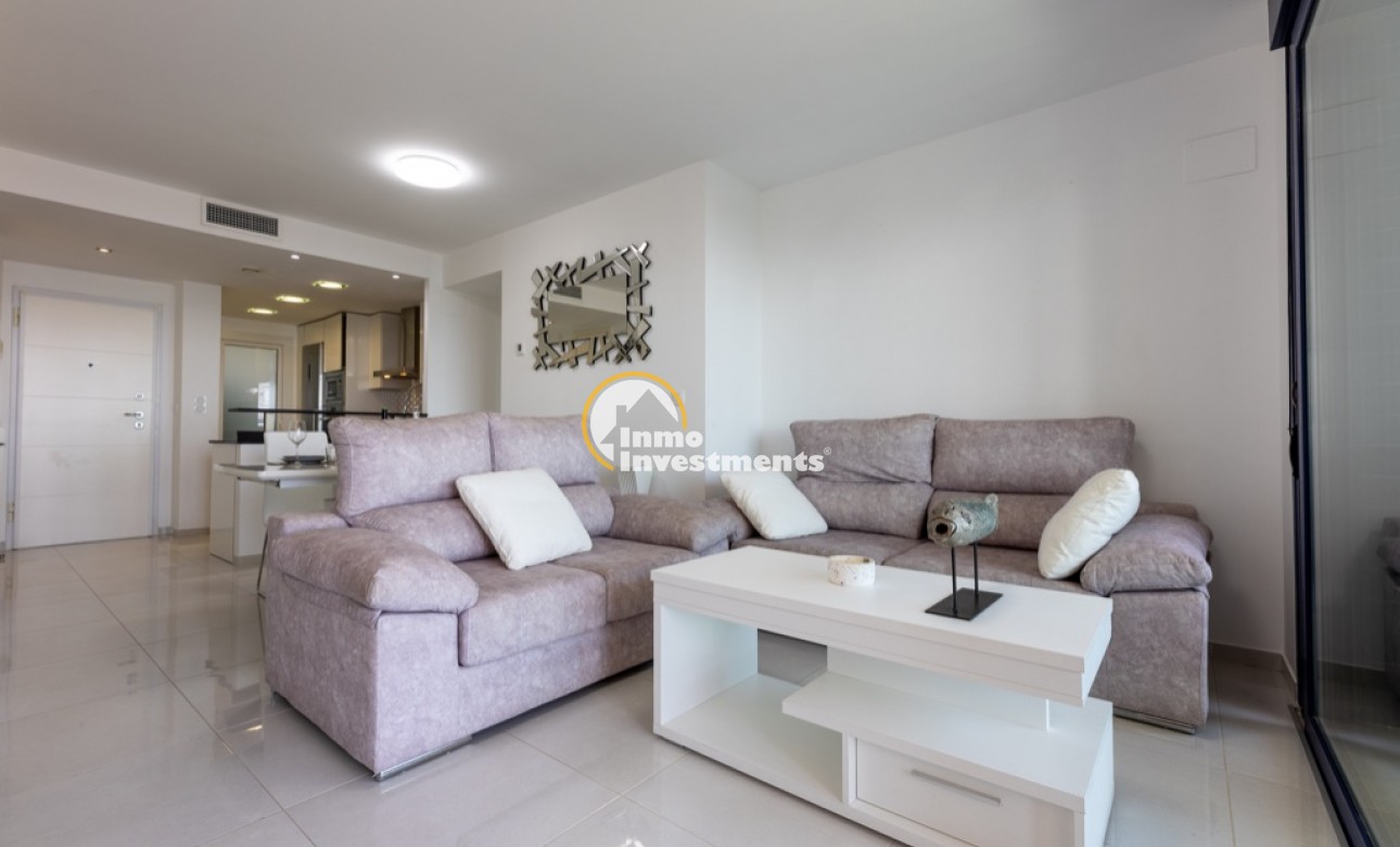 Resale - Apartment - Punta Prima - Beachside