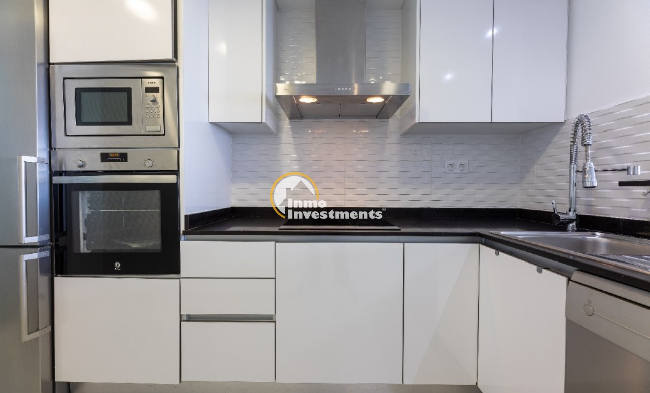 Resale - Apartment - Punta Prima - Beachside