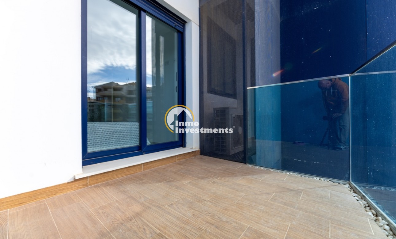 Resale - Apartment - Punta Prima - Beachside