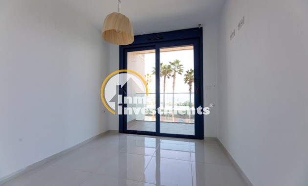 Resale - Apartment - Punta Prima - Beachside