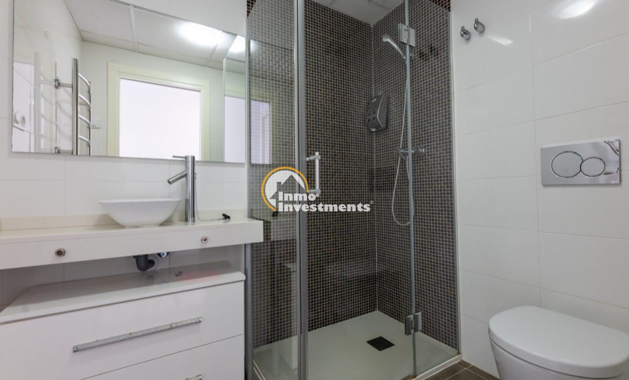 Resale - Apartment - Punta Prima - Beachside