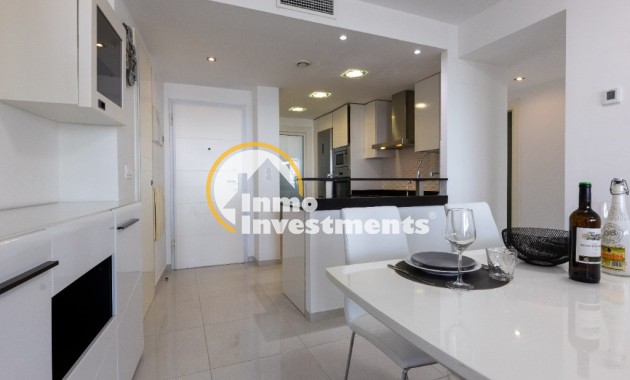 Resale - Apartment - Punta Prima - Beachside