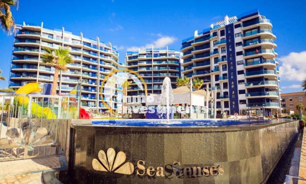 Resale - Apartment - Punta Prima - Beachside