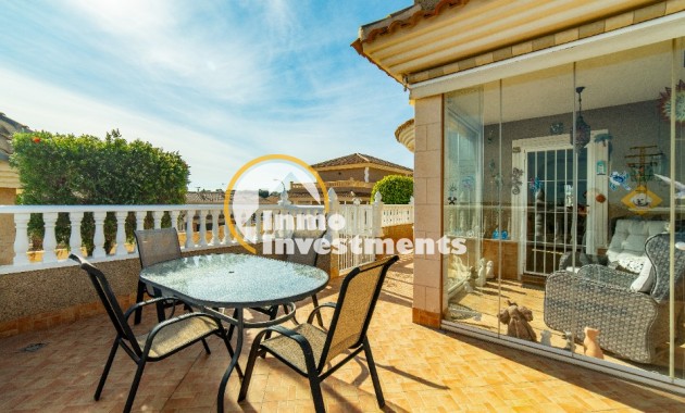 Resale - Villa - Los Altos