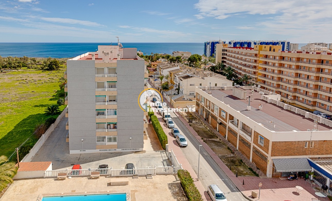 Resale - Apartment - Punta Prima - Beachside