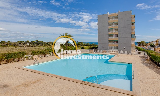 Resale - Apartment - Punta Prima - Beachside