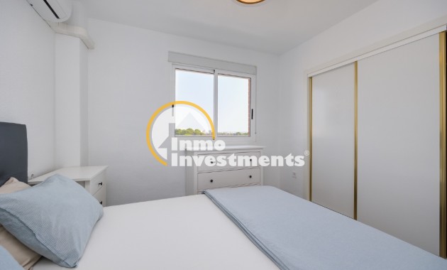Resale - Apartment - Punta Prima - Beachside