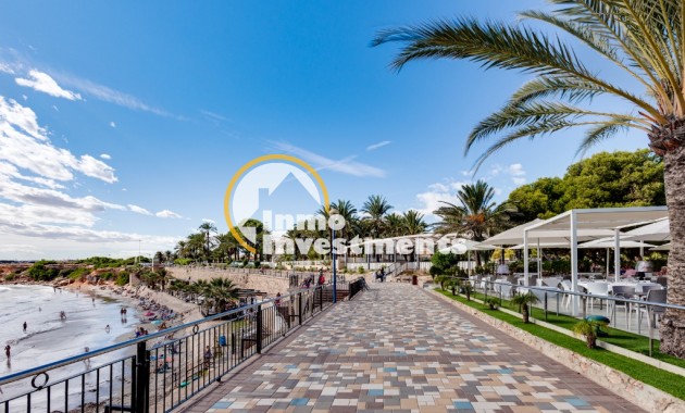 Resale - Apartment - Punta Prima - Beachside