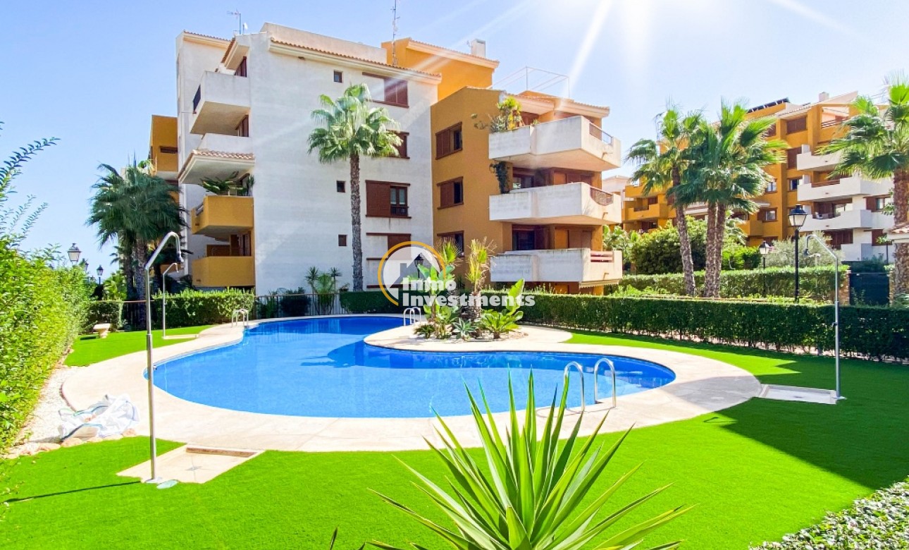 Resale - Apartment - Punta Prima - Beachside